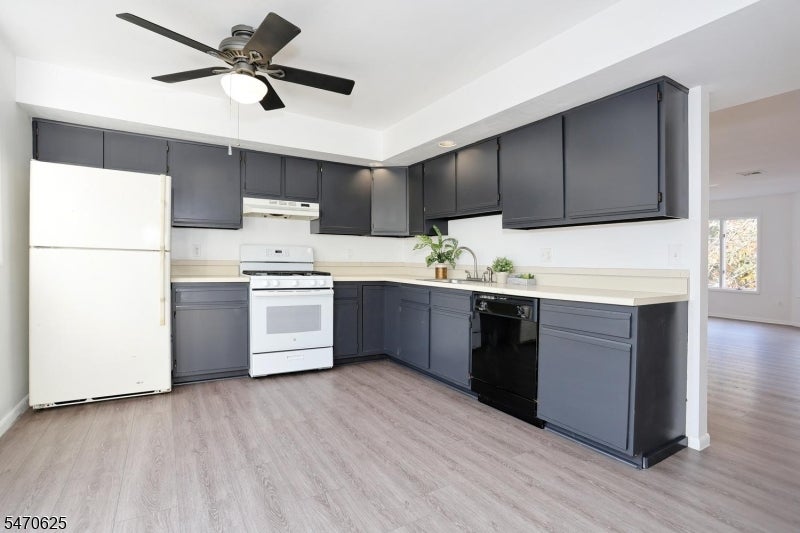 8 Leary Ave UNIT F F
