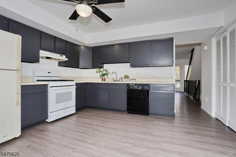 8 Leary Ave UNIT F F