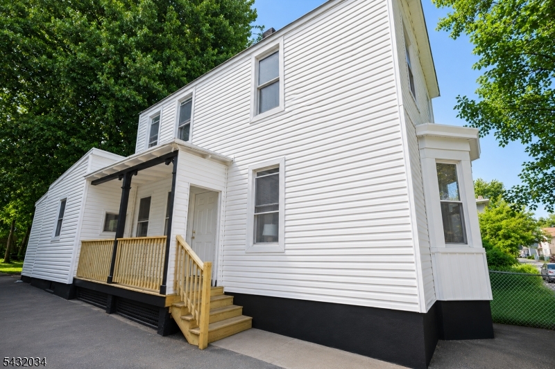 127 Steuben St