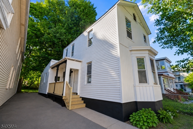 127 Steuben St