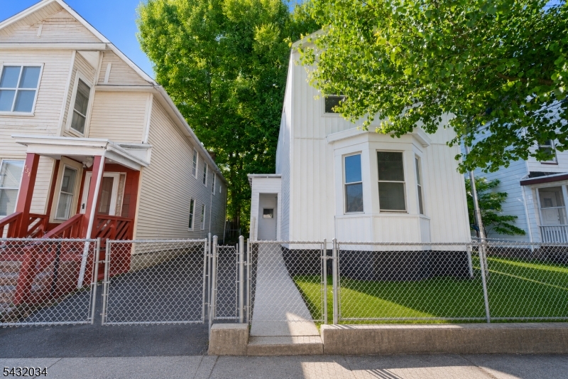 127 Steuben St