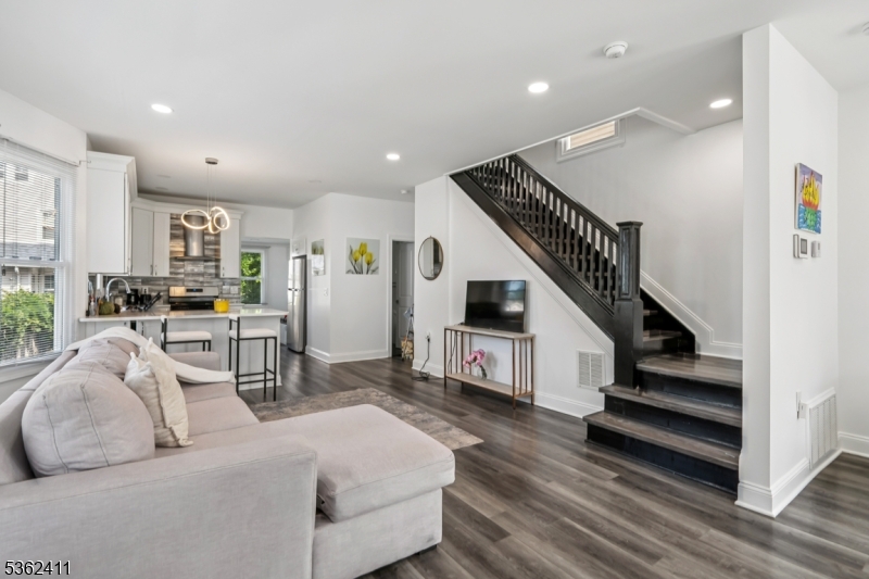 31 Vanderbeck Pl