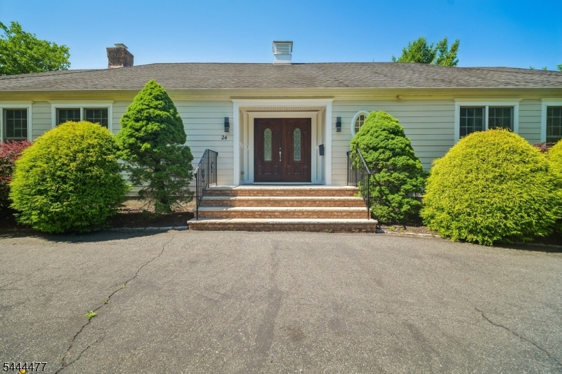 24 Rippling Brook Dr