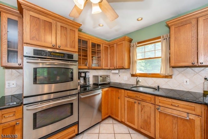 872 Green Pond Rd