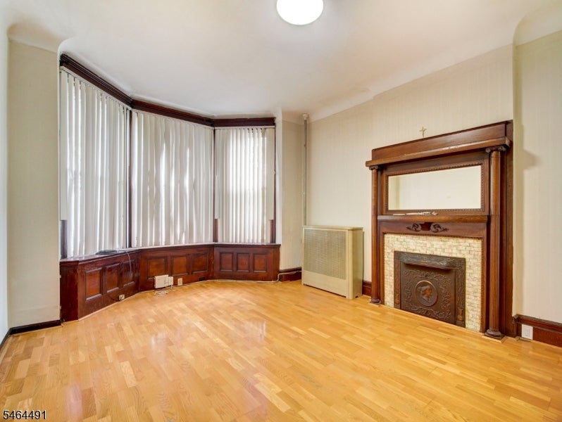 324 Clifton Ave