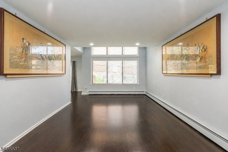 19 Schindler Dr