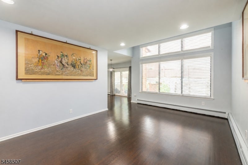 19 Schindler Dr