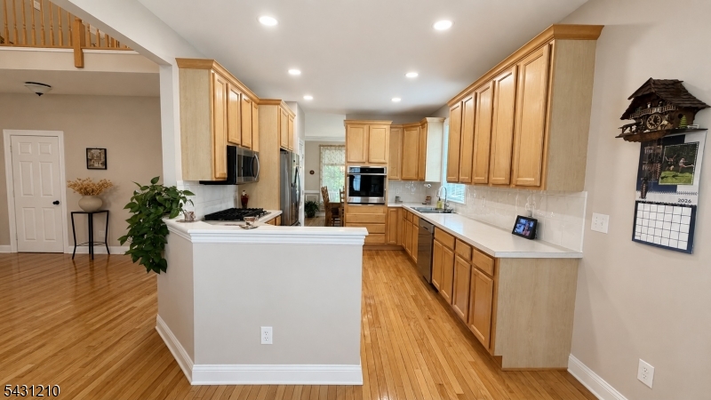 4 Spinnaker Dr