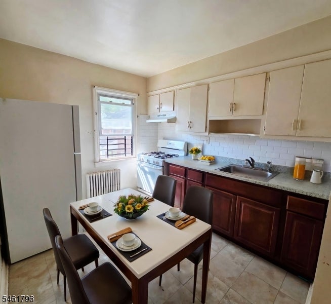 140 Van Houten Ave 8B