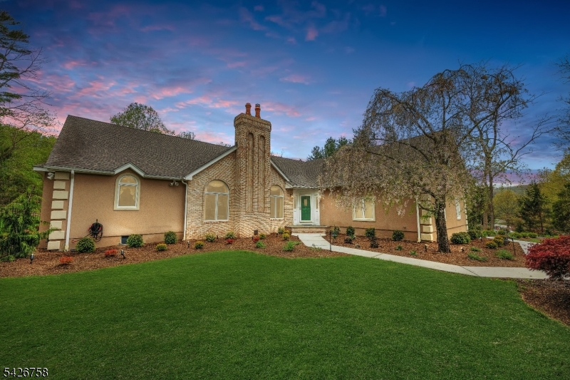 2 Crocker Mansion Dr