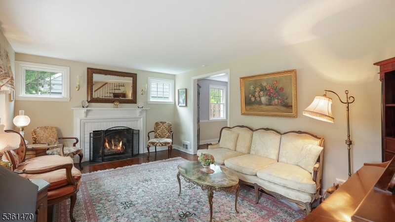 23 Laurel Pl