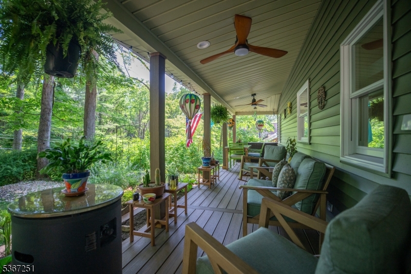 931 Cedar Dr