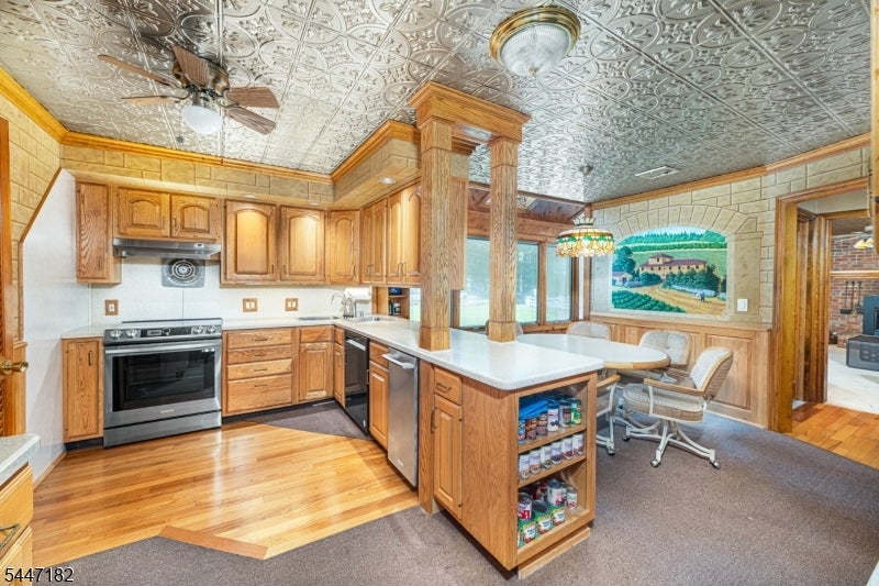 90 Emmans Rd