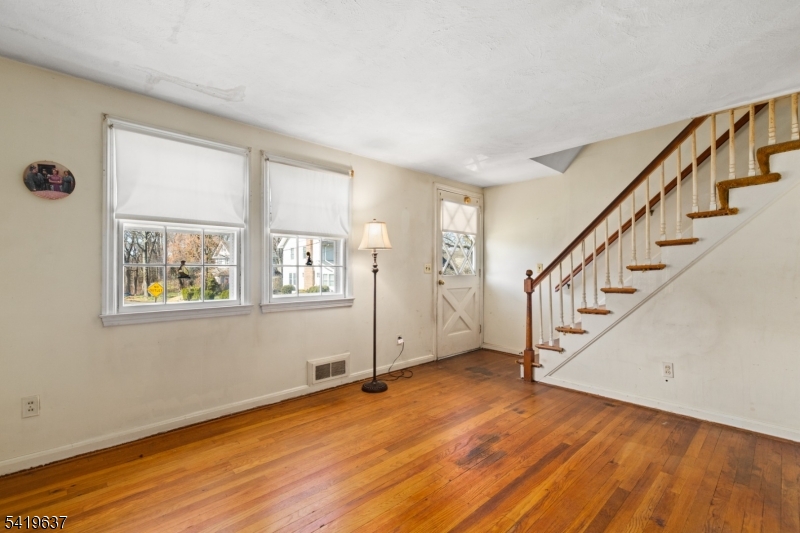 624 N Scotch Plains Ave