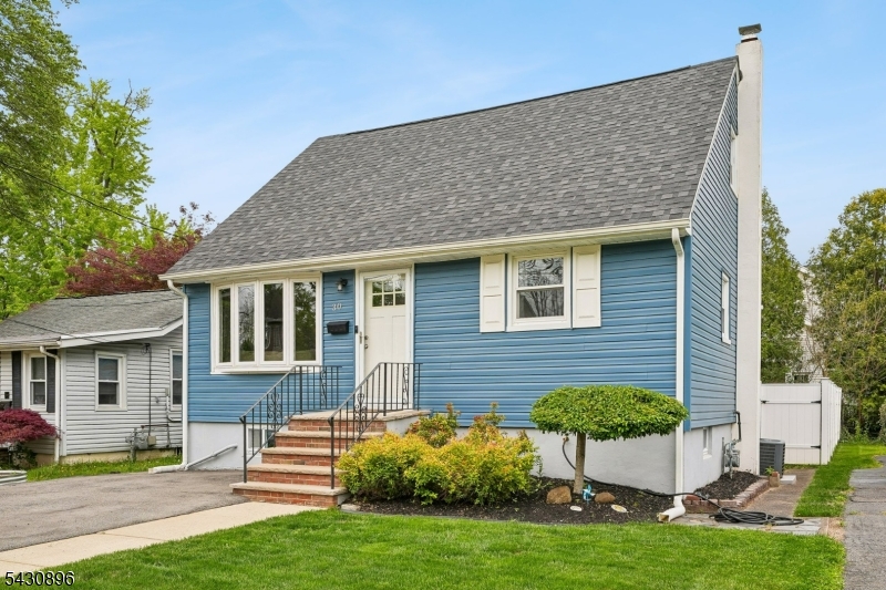 30 Seminole Ave