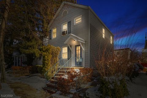 33 Oak St Bloomfield Twp. NJ 07003