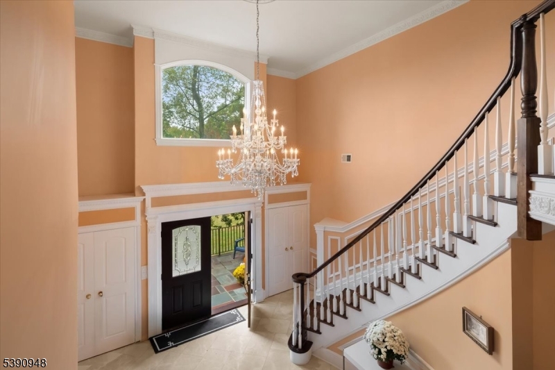61 Overlook Dr
