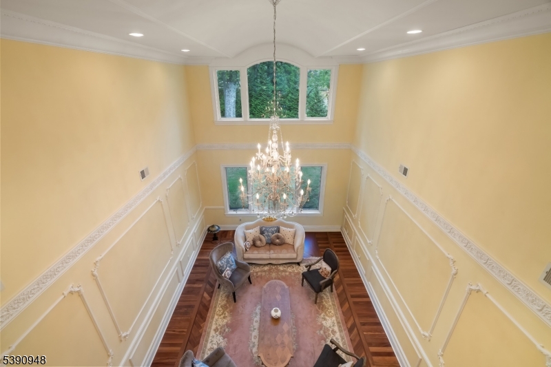 61 Overlook Dr