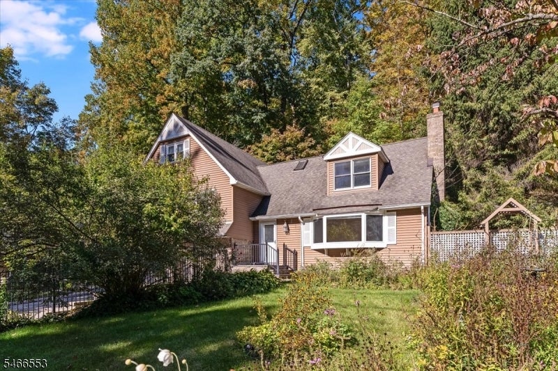 51 Whippoorwill Ln