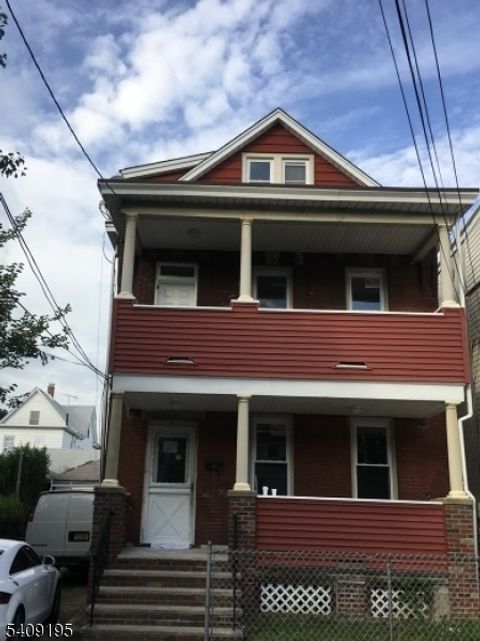 Photo of 15 Harrison Pl, Clifton, NJ 07011 (MLS # 4008078)