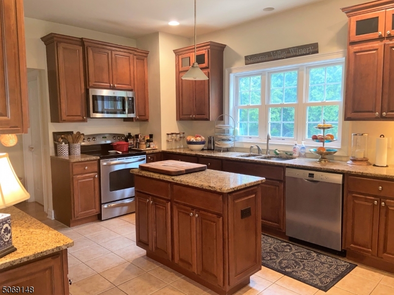 13 Springbrook Trl