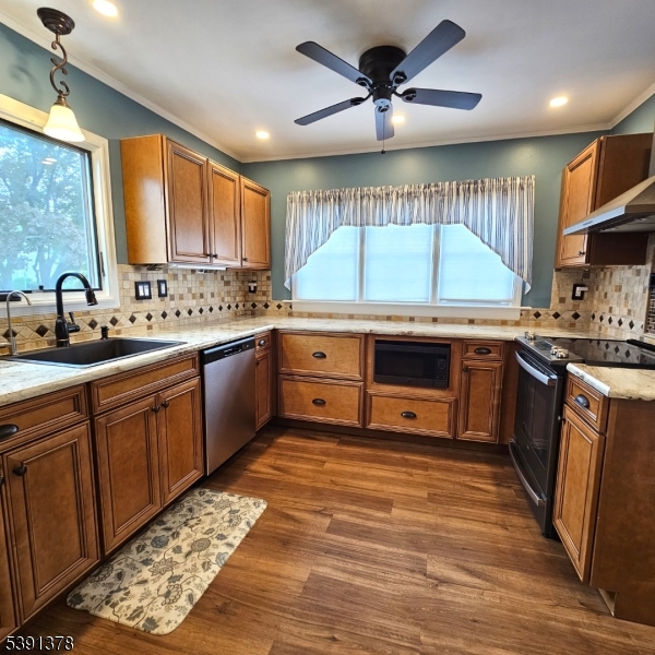 229 Harris Ave