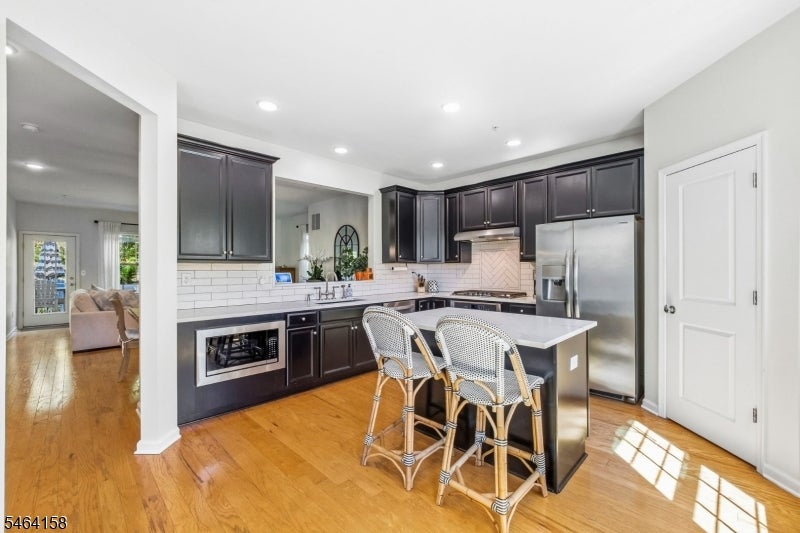 82 Albert Ct