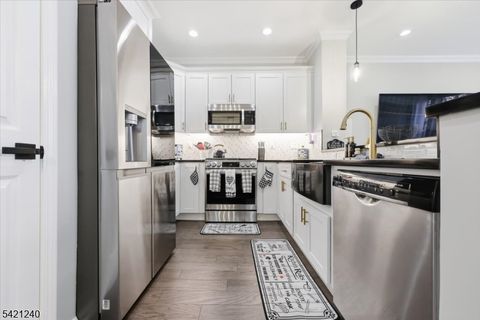 915 Redspire Dr Union Twp. NJ 07083