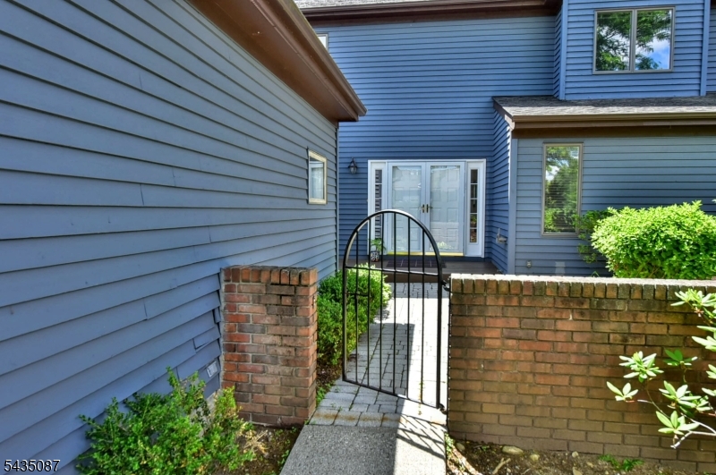 143 Fisher Rd