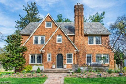 19 The Fairway Montclair Twp. NJ 07043