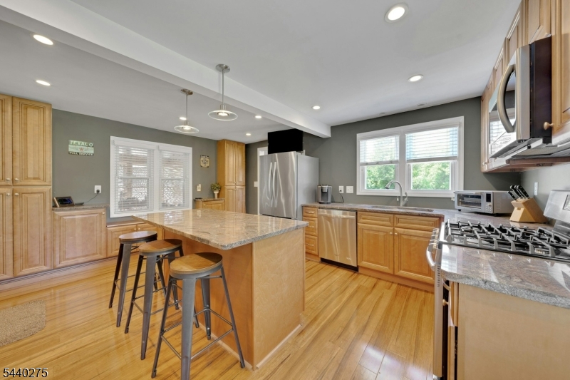 106 Steinmetz Rd