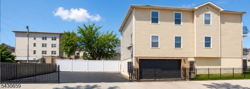 272-274 Orange St