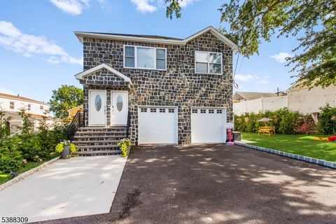 518 8Th St Lyndhurst Twp. NJ 07071