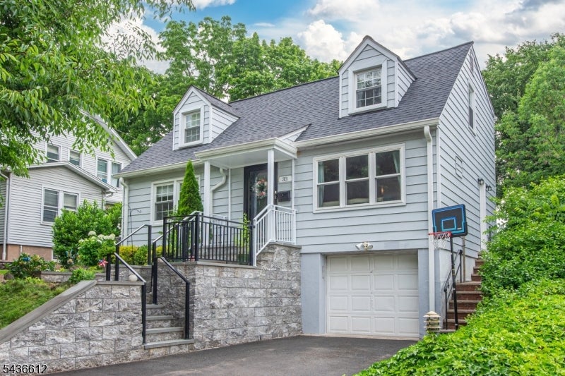 33 Yantecaw Ave