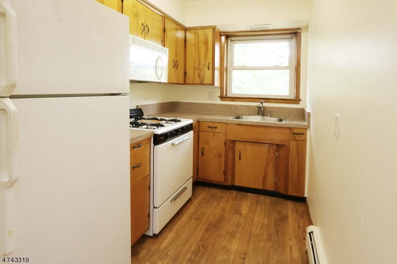 2 Westervelt Pl C203