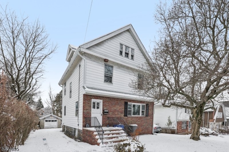 140 Van Nostrand Ave