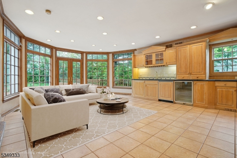 40 Thornley Dr