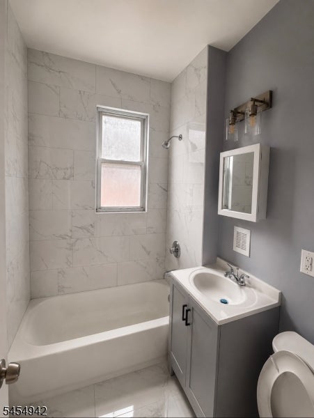 138 Vermont Ave 2L