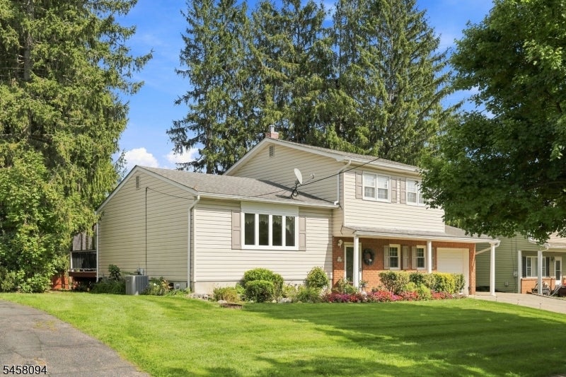 225 Seymour Rd