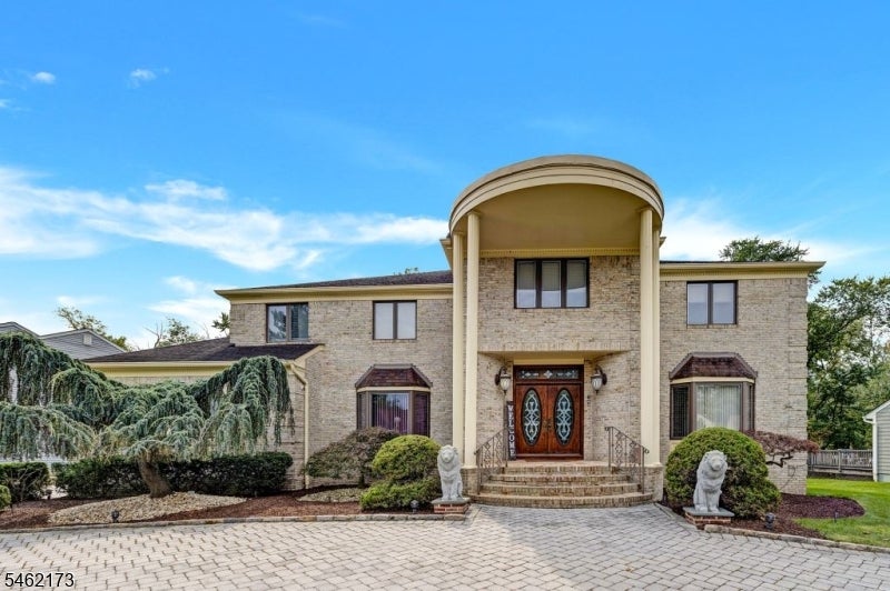 25 Woodbine Rd
