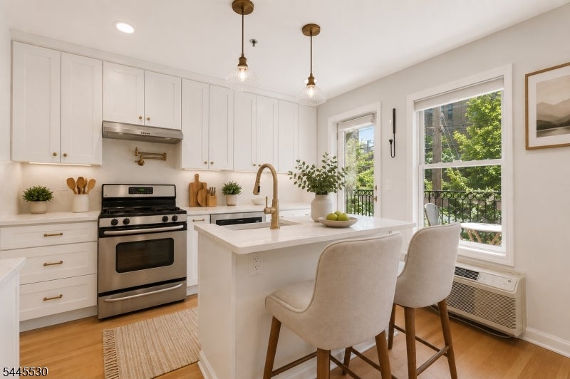 128 Jackson St 2B
