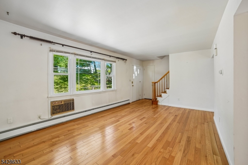 75 W Oakland Ave