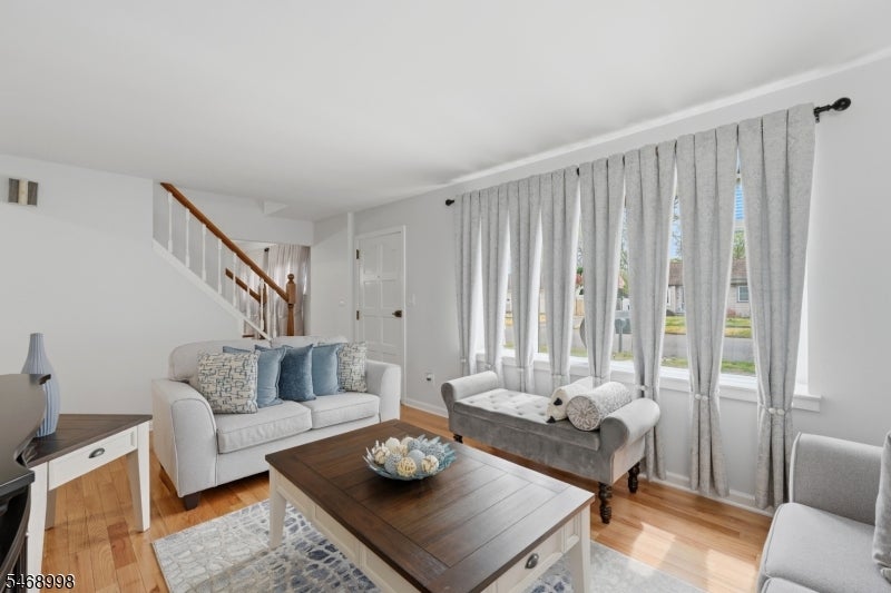 449 Richard Way