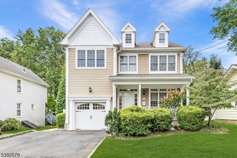 Photo of 814 Summit Ave, Westfield, NJ 07090 (MLS # 3993426)