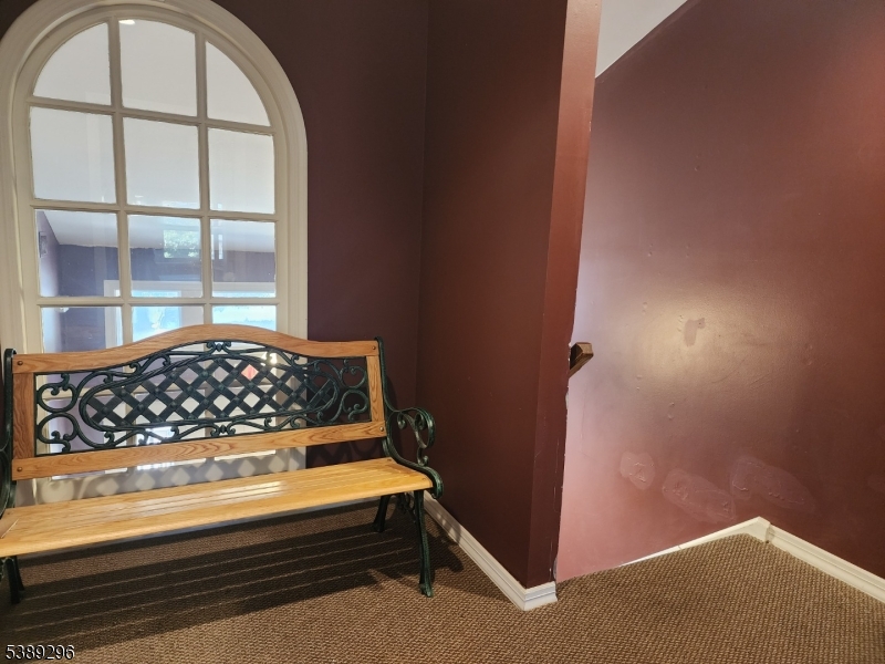 82 Newark Pompton Tpke