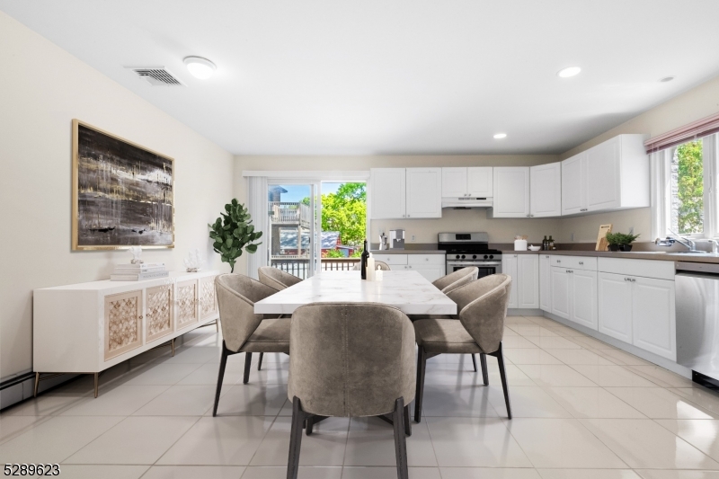 21A W Edsall Blvd