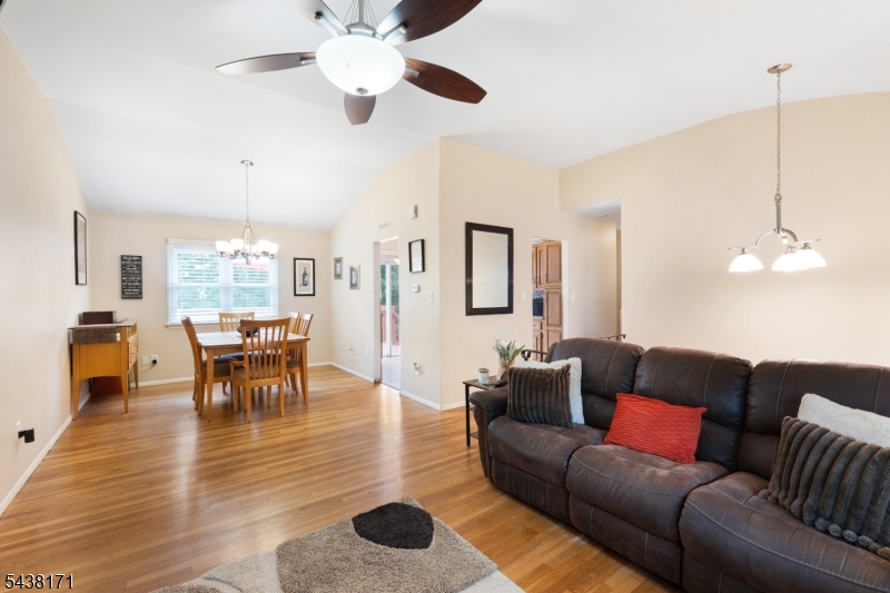 35 Saint Marys Dr