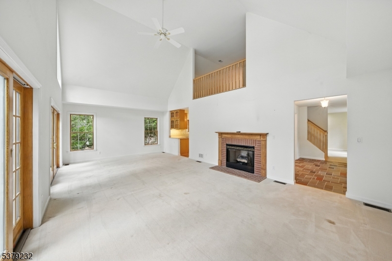 73 Cedar Lk