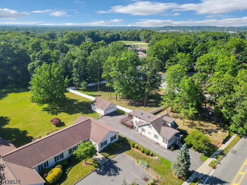 1093 Littleton Rd