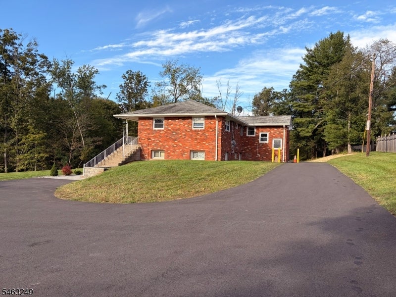 285 Stamets Rd 2
